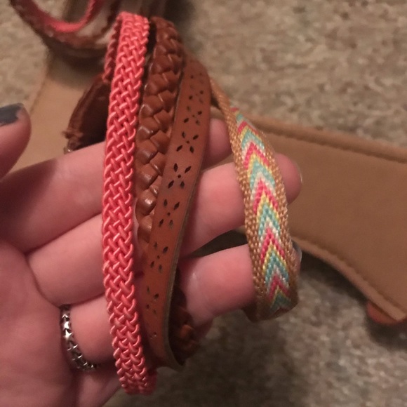 Sandals (4 FOR 15$) - Picture 2 of 4